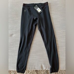 Men’s Under Armour Compression Pants Medium New with tags